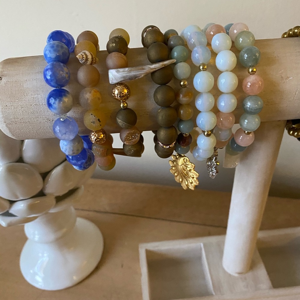 Iridescent Pretty Bead Bracelet #6🌷